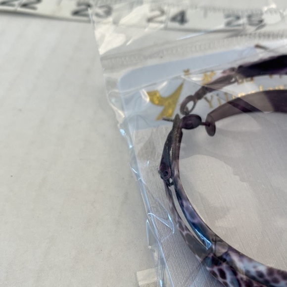 Snakeskin hoop earrings new in packaging - Picture 4 of 5